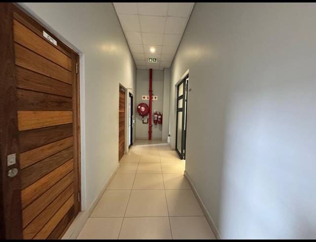 104M² MEDICAL SUITE FOR SALE IN UMHLANGA RIDGE